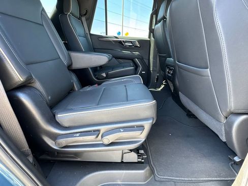 Used 2025 Chevrolet Tahoe Premier image 16