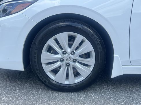 Used 2024 Nissan Sentra S FWD image 27
