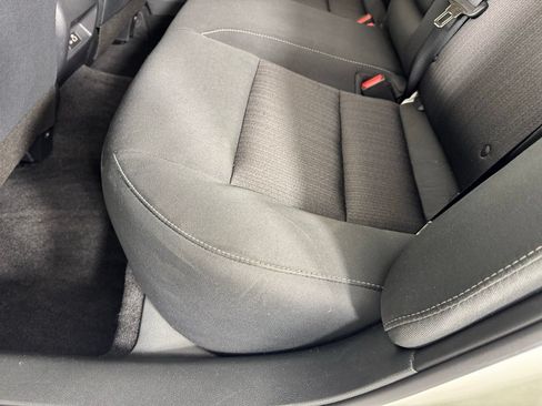 Used 2025 Nissan Altima 2.5 SV FWD image 34