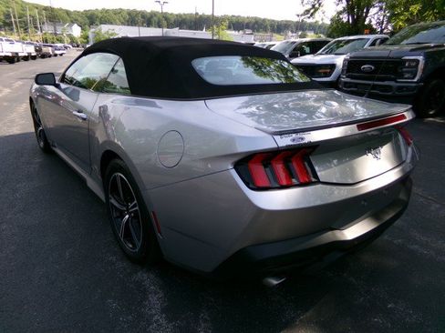 Used 2024 Ford Mustang Premium RWD image 8