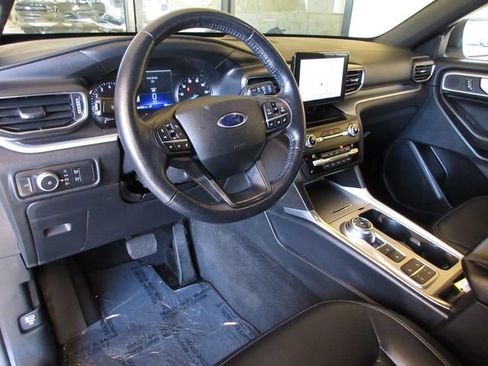 Certified 2020 Ford Explorer XLT w/ Equipment Group 202A image 13