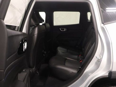 New 2026 Jeep Compass Latitude AWD/4WD image 13
