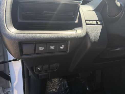 Used 2025 Toyota Prius AWD image 19