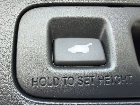 Used 2025 Honda CR-V EX-L image 13
