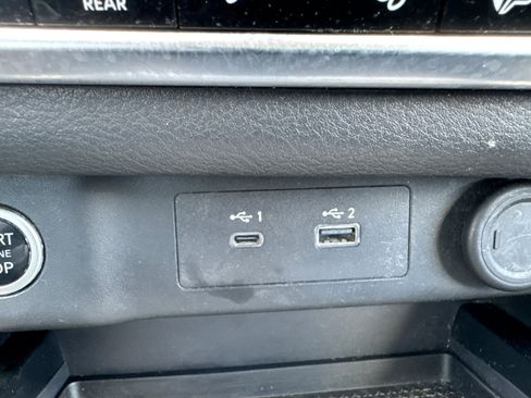 Used 2023 Nissan Rogue SV FWD image 22