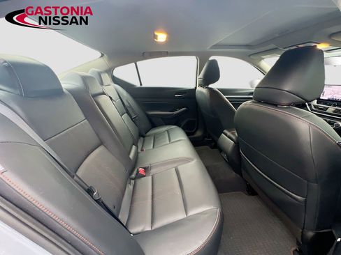 Used 2024 Nissan Altima 2.5 SR w/ SR Premium Package image 34