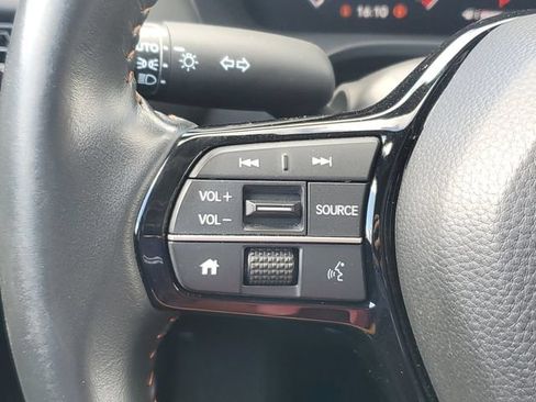 Used 2024 Nissan Altima 2.5 SV FWD image 21