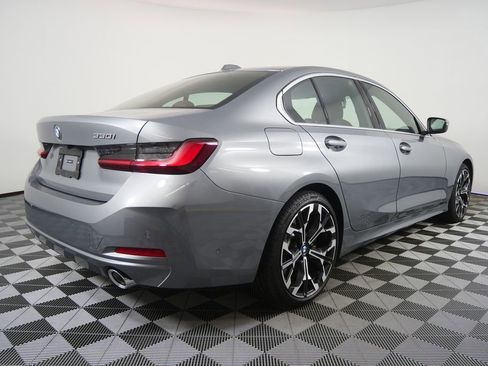 Certified 2025 BMW 330i Sedan image 3