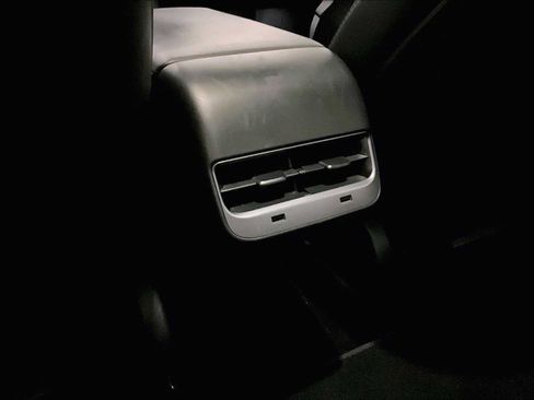 Used 2019 Tesla Model 3 Mid Range image 29