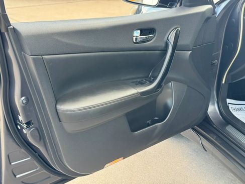 Used 2010 Nissan Maxima 3.5 SV w/ Monitor Pkg FWD image 10