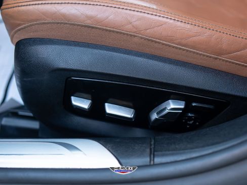 Used 2018 BMW 750i RWD image 42