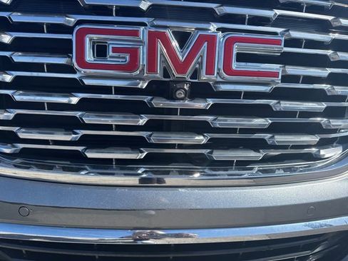 Used 2020 GMC Terrain Denali w/ Denali Premium Package image 10