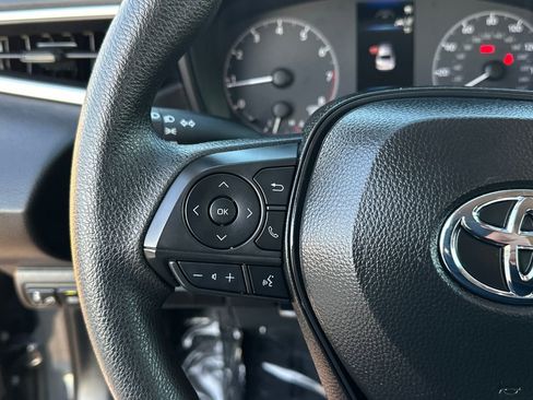 Certified 2025 Toyota Corolla LE image 21