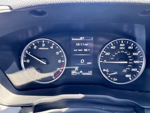 Used 2024 Subaru Crosstrek 2.0i Premium image 16