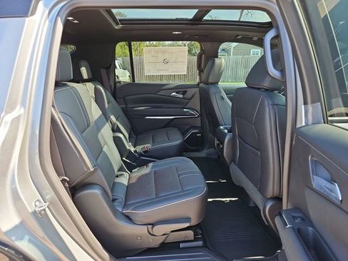 New 2026 Chevrolet Traverse High Country w/ LPO, Floor Liner Package image 29