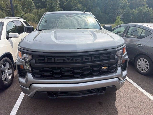 Used 2023 Chevrolet Silverado 1500 Custom RWD image 2