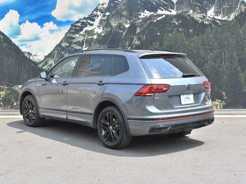Used 2022 Volkswagen Tiguan SE R-Line AWD/4WD image 9