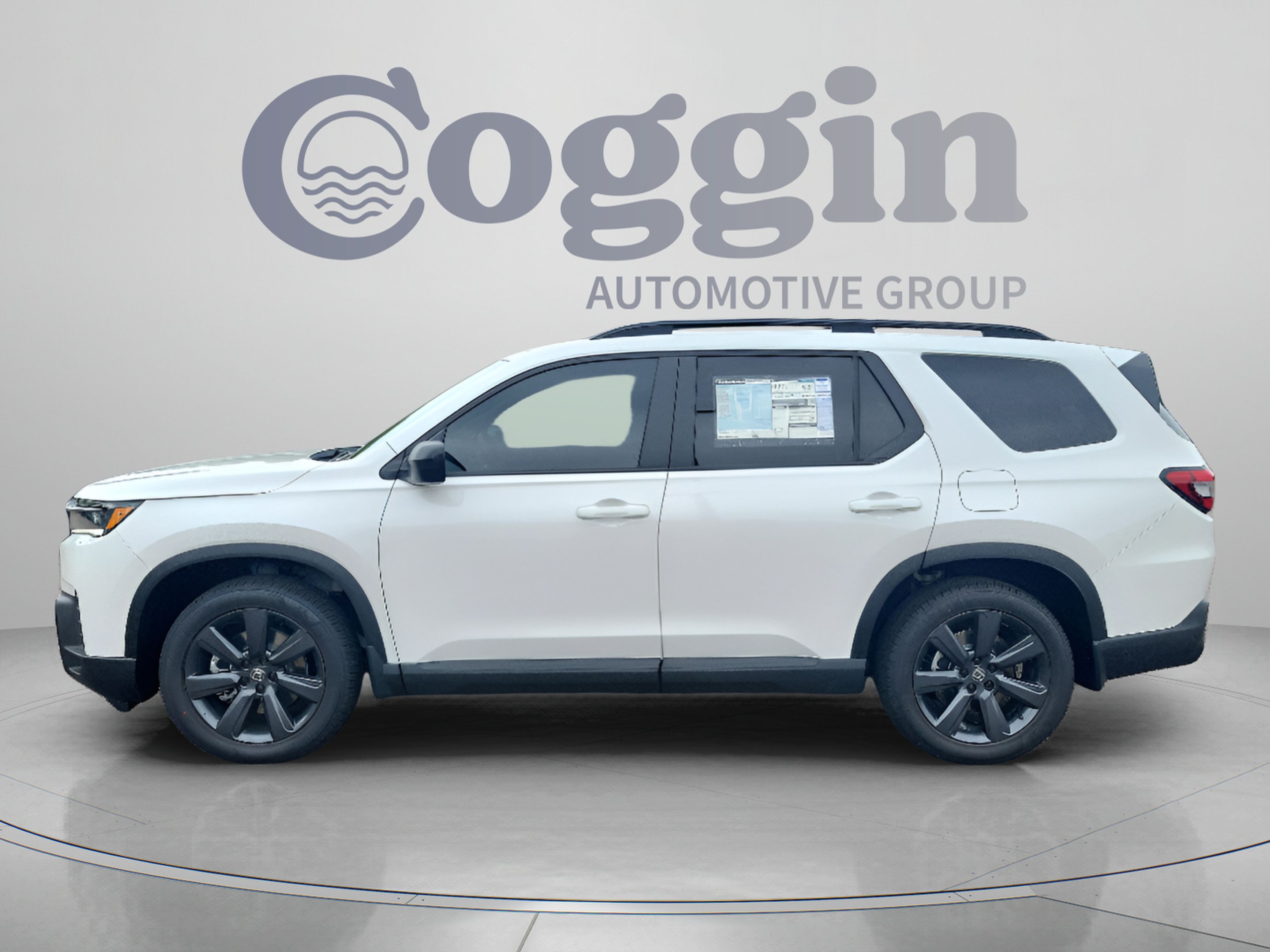 New 2026 Honda Pilot Sport image 2