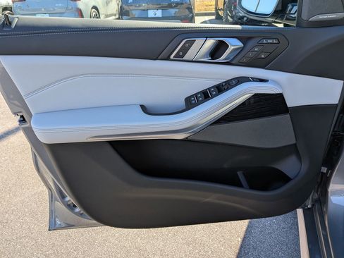 New 2026 BMW X7 xDrive40i w/ M Sport Package image 11