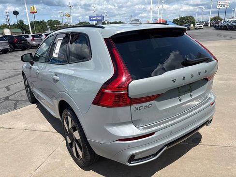 Certified 2025 Volvo XC60 T8 Plus w/ Protection Package Premier AWD/4WD image 8