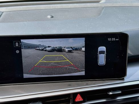 Certified 2025 Kia Sorento S AWD/4WD image 17