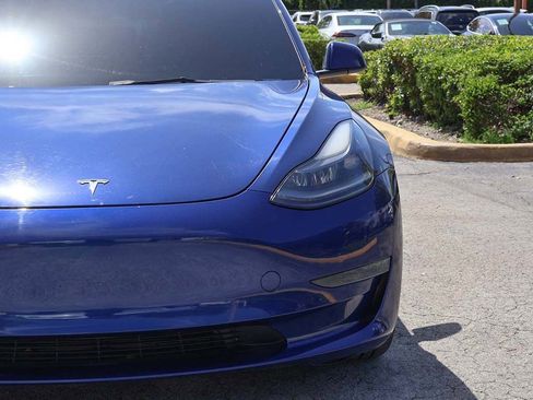 Used 2023 Tesla Model 3 Standard Range image 22