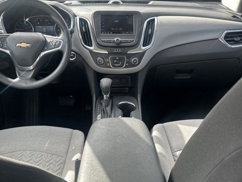 Used 2023 Chevrolet Equinox LS w/ LS Convenience Package image 11