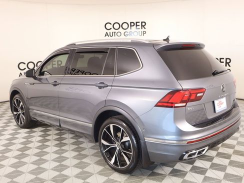 Used 2024 Volkswagen Tiguan SEL R-Line image 23