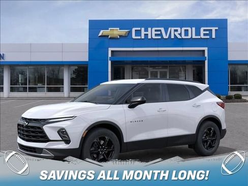 New 2026 Chevrolet Blazer LT FWD image 2