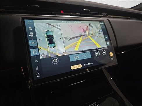 New 2026 Land Rover Range Rover Sport Dynamic SE image 24