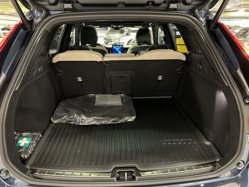 Used 2026 Volvo XC60 B5 Plus w/ Protection Package Premier AWD/4WD image 27