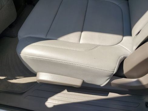Used 2019 Chevrolet Traverse Premier AWD/4WD image 16