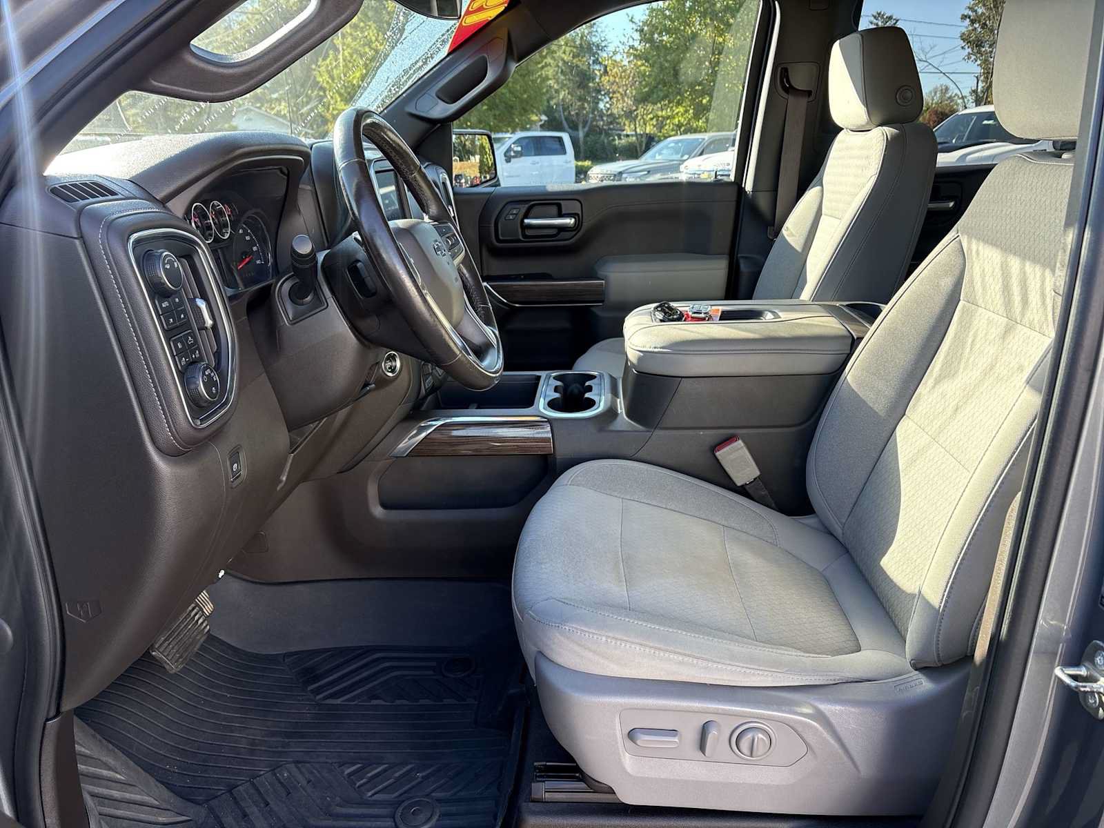 Used 2019 Chevrolet Silverado 1500 RST w/ All-Star Edition AWD/4WD image 18