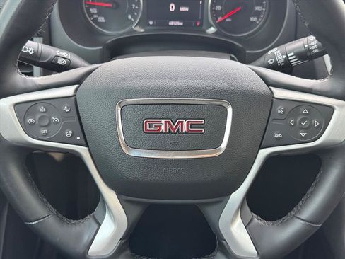 Used 2024 GMC Terrain SLT AWD/4WD image 13