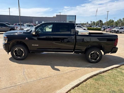 Used 2026 RAM 2500 Laramie AWD/4WD image 7