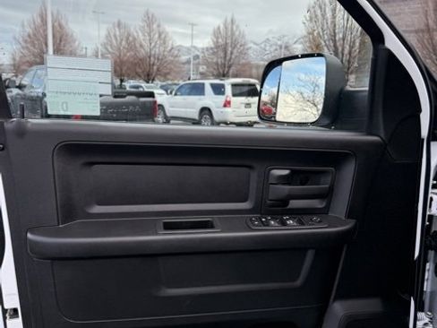 Used 2022 RAM 3500 Tradesman w/ Chrome Appearance Group image 12