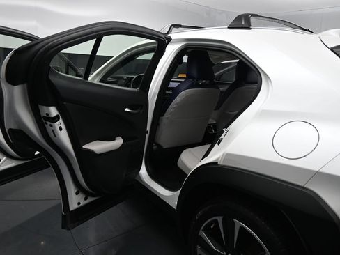 Used 2020 Lexus UX 250h w/ Premium Package AWD/4WD image 16