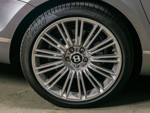 Used 2009 Bentley Flying Spur Flying Spur Speed w/ Convenience Specification Pkg AWD/4WD image 18