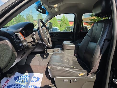 Used 2010 GMC Sierra 2500 SLT w/ SLT Convenience Package AWD/4WD image 9
