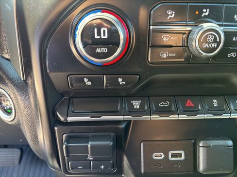 Used 2023 Chevrolet Silverado 2500 LT w/ Convenience Package image 40