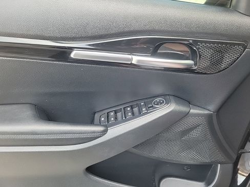 Used 2023 Kia Seltos S FWD image 18