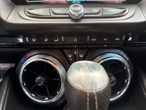 Used 2017 Chevrolet Camaro SS image 30