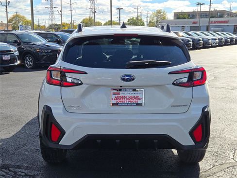 Used 2024 Subaru Crosstrek 2.0i Premium image 15