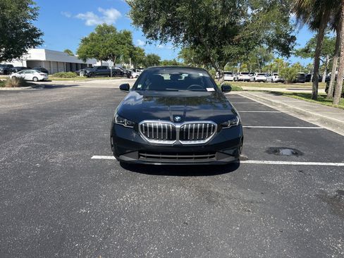 Certified 2024 BMW 540i xDrive w/ Premium Package AWD/4WD image 3