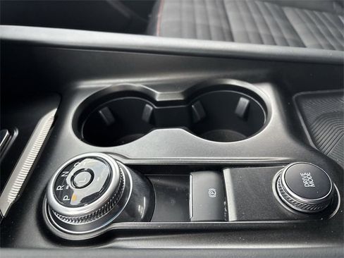 Used 2025 Ford Explorer ST-Line w/ ST-Line Street Pack image 22