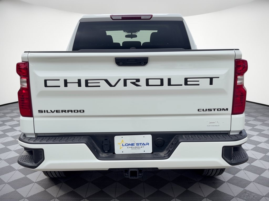 Used 2026 Chevrolet Silverado 1500 Custom w/ LPO, Dark Essentials Package RWD image 11