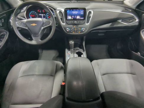 Used 2020 Chevrolet Malibu LT FWD image 18