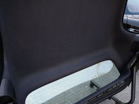 Used 2001 BMW Z8 RWD image 48