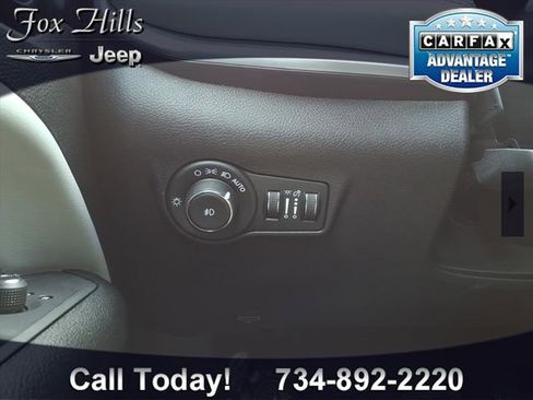 Used 2026 Jeep Compass Limited image 15