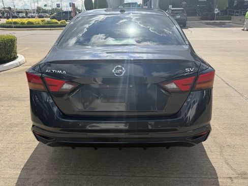 Used 2022 Nissan Altima 2.5 SV FWD image 6